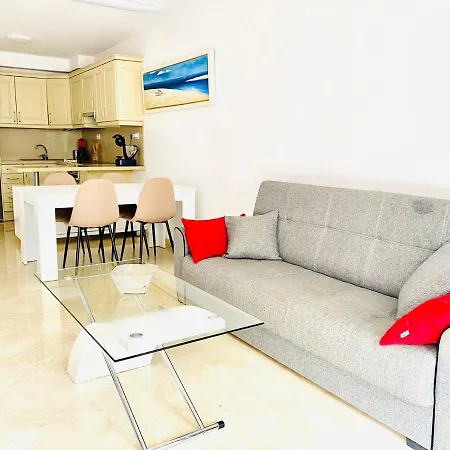 Apartament Lovely 1 Bedroom Unit With Pool In Mar