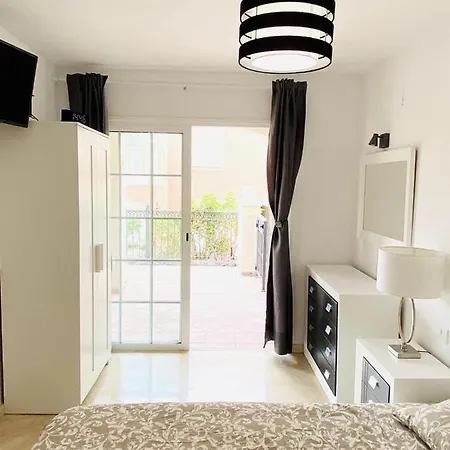 Lovely 1 Bedroom Unit With Pool In Mar *