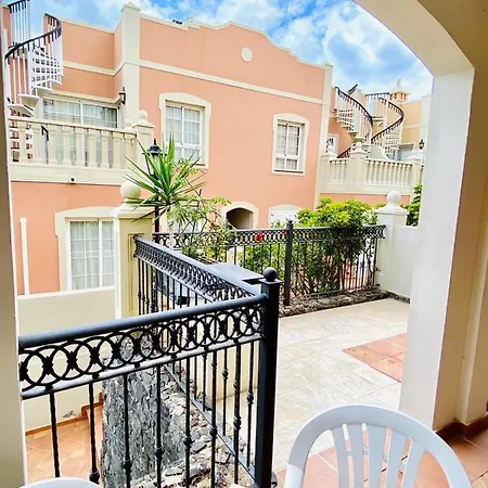 Lovely 1 Bedroom Unit With Pool In Mar Apartmán *